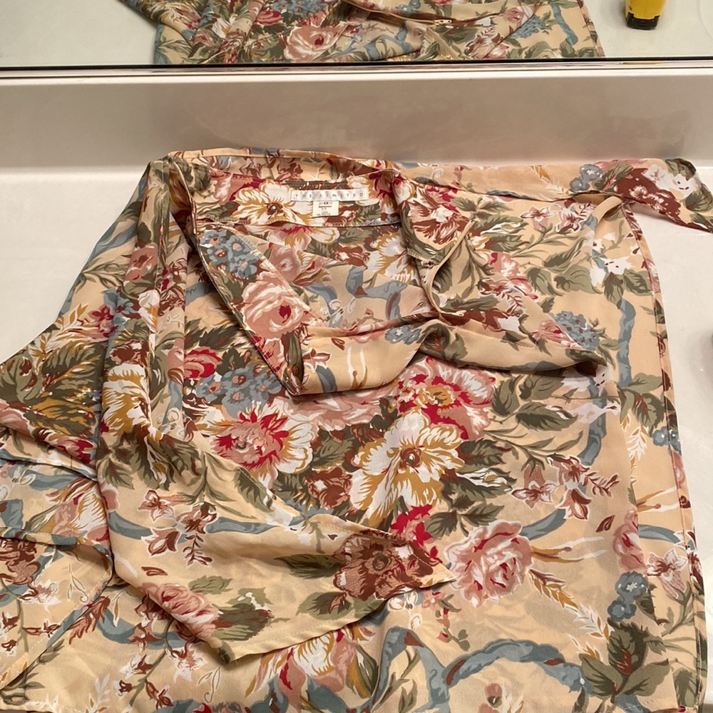 The limited floral skirt size 8 - Picture 3 of 9